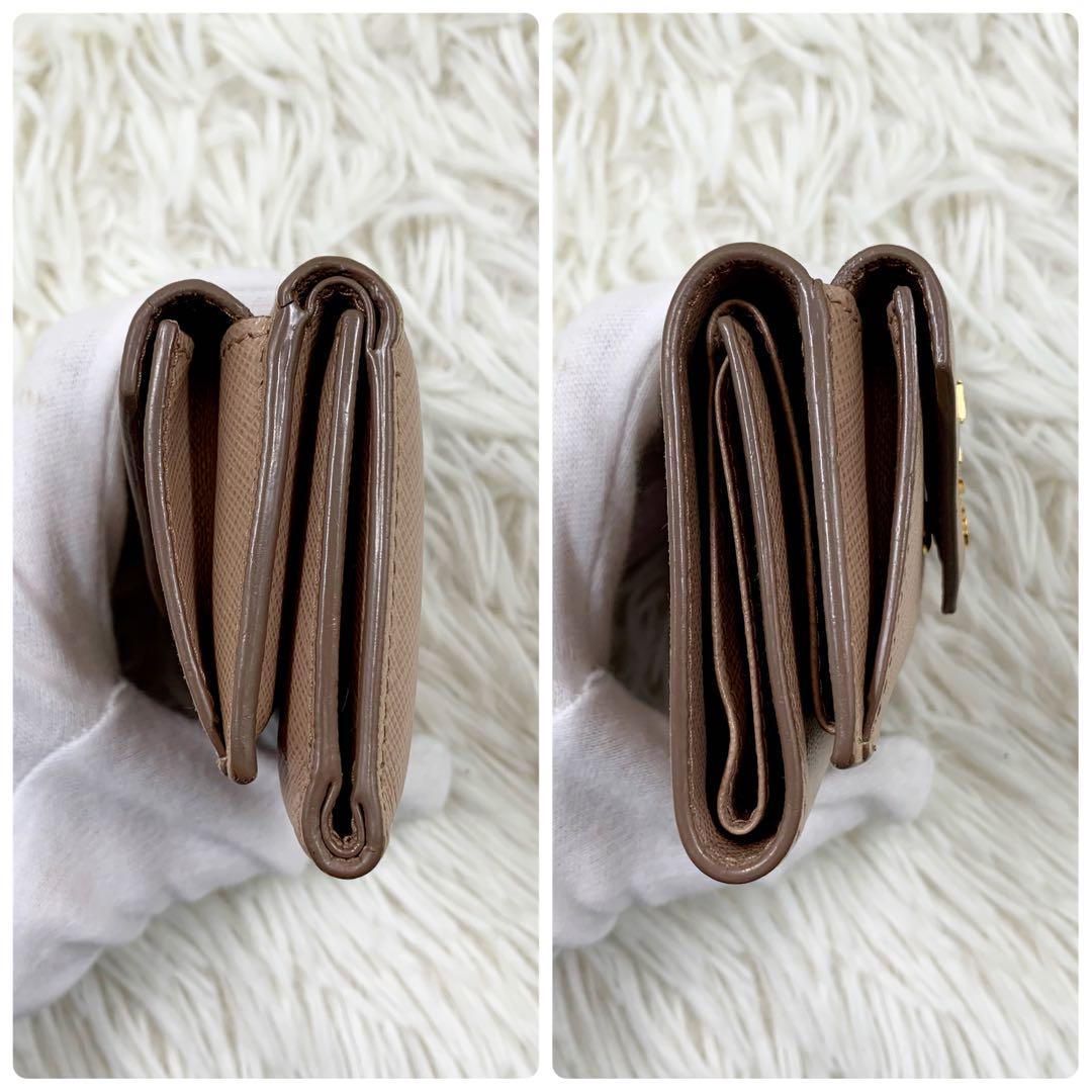 三つ折り財布