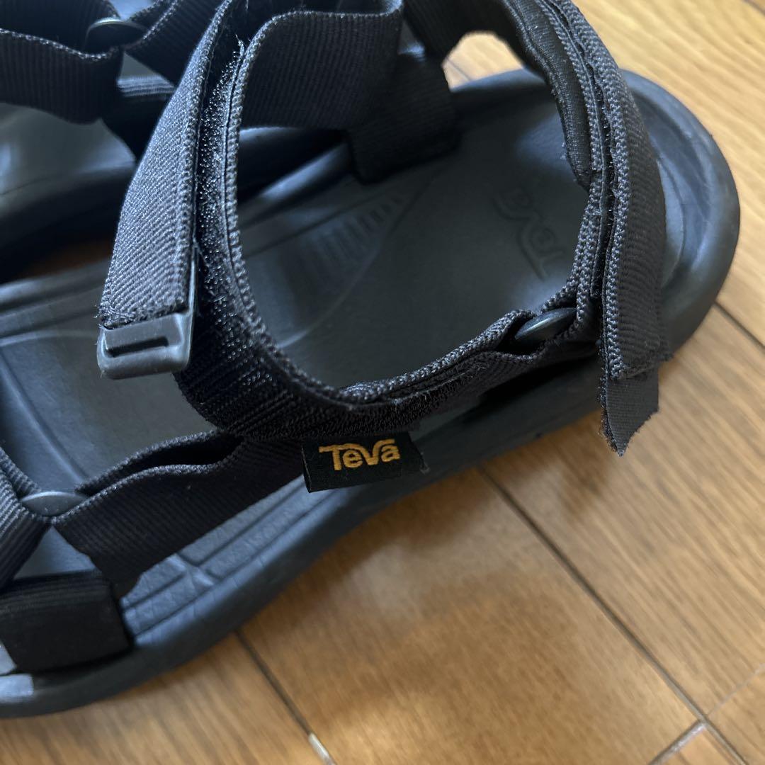 Teva テバ ブラック スポーツサンダル 25センチ - メルカリ