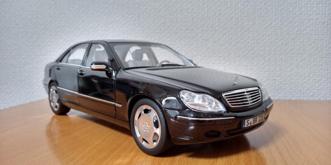 1/18 ノレブ S 600 メルセデス・ベンツ W220 黒