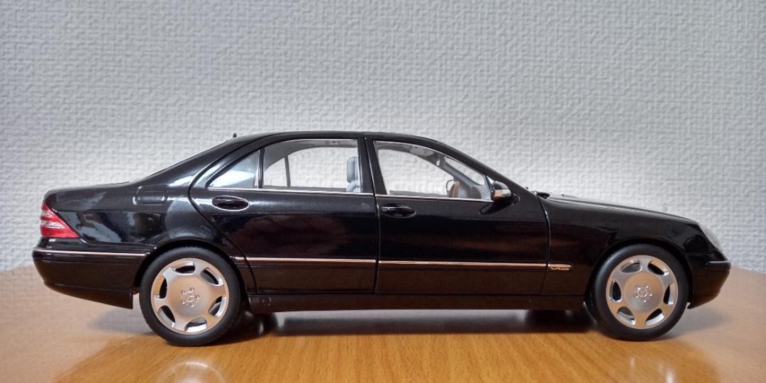 1/18 ノレブ S 600 メルセデス・ベンツ W220 黒