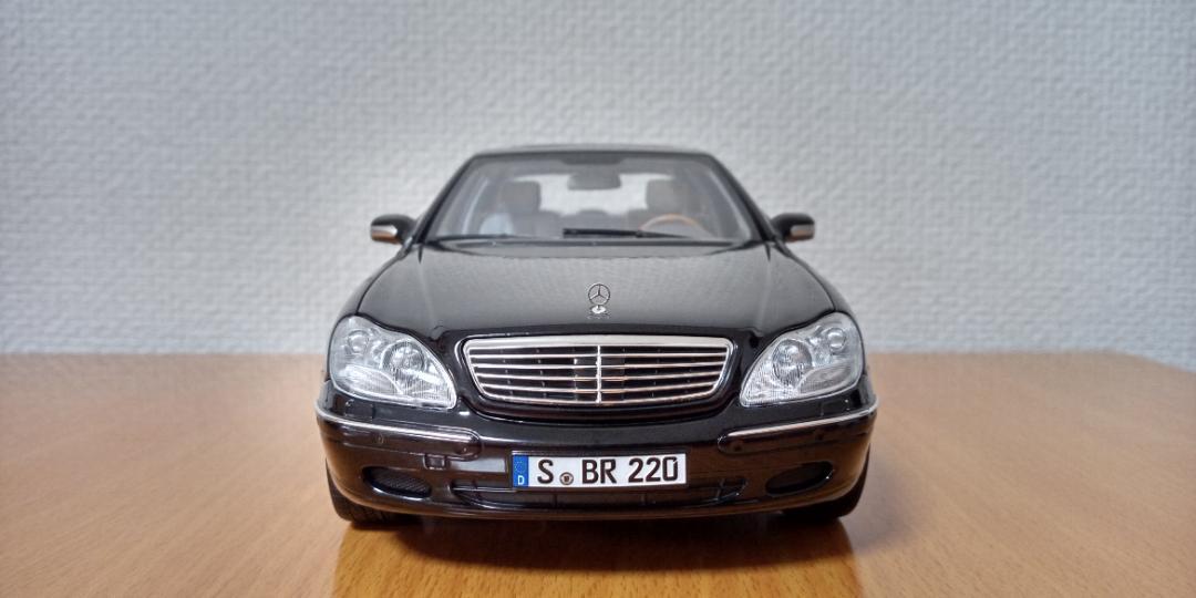 1/18 ノレブ S 600 メルセデス・ベンツ W220 黒