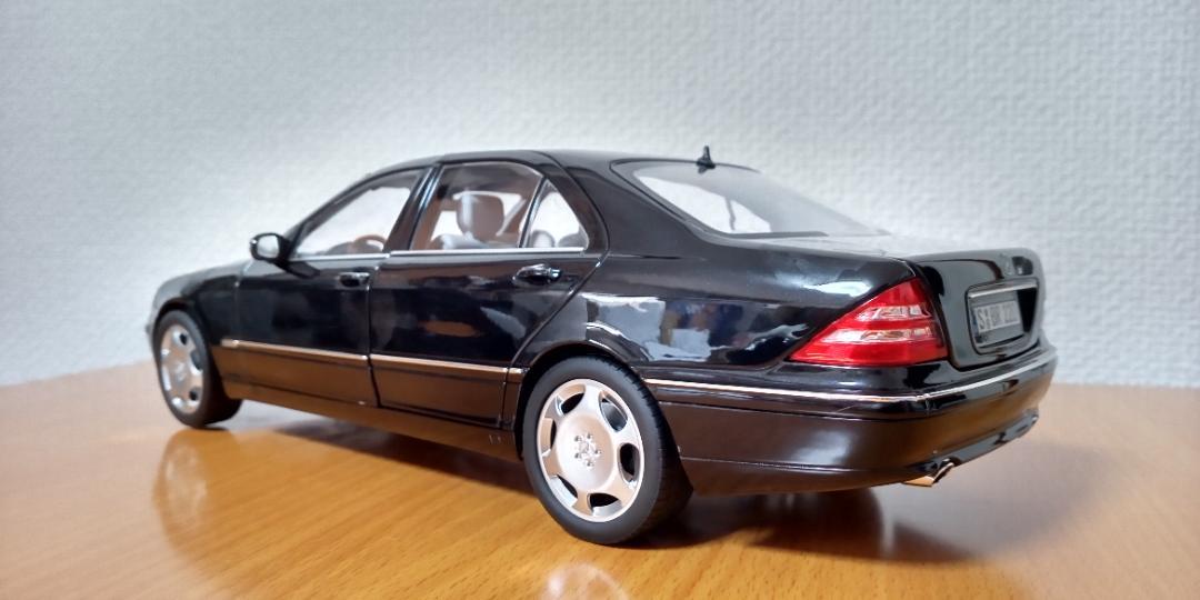 1/18 ノレブ S 600 メルセデス・ベンツ W220 黒