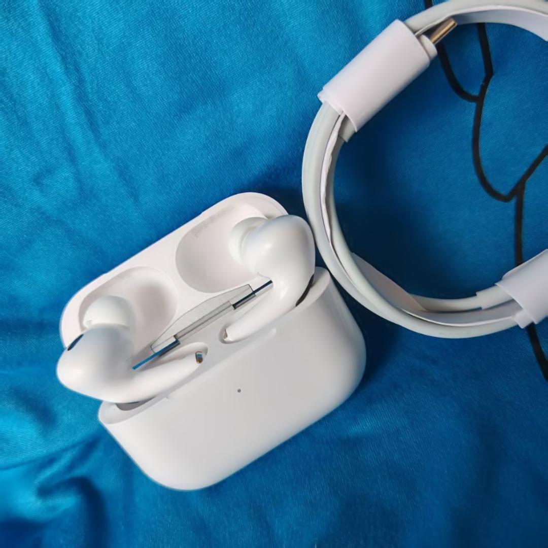 AirPods Pro 第2世代 Lightning端子 - メルカリ