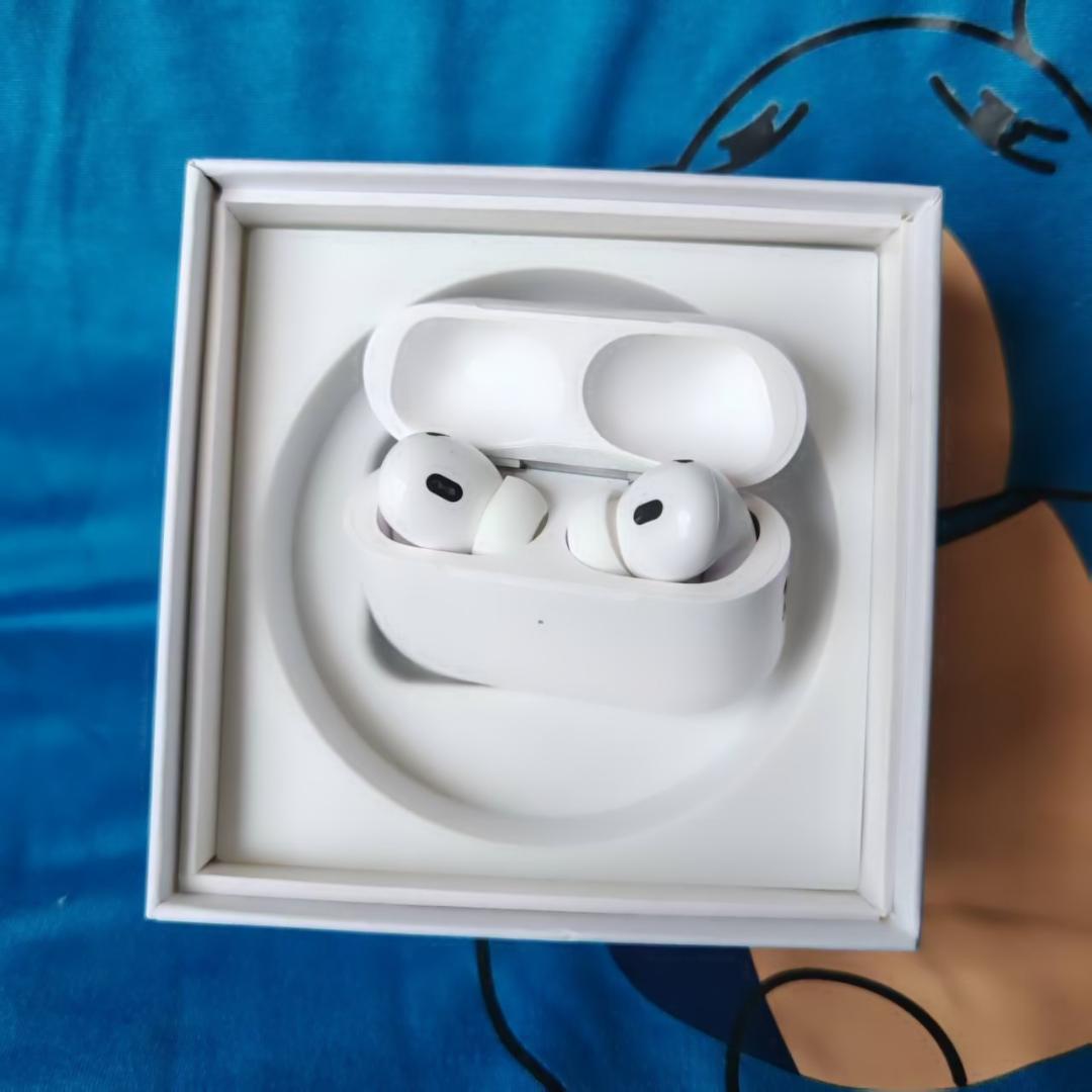 AirPods Pro 第2世代 Lightning端子 - メルカリ