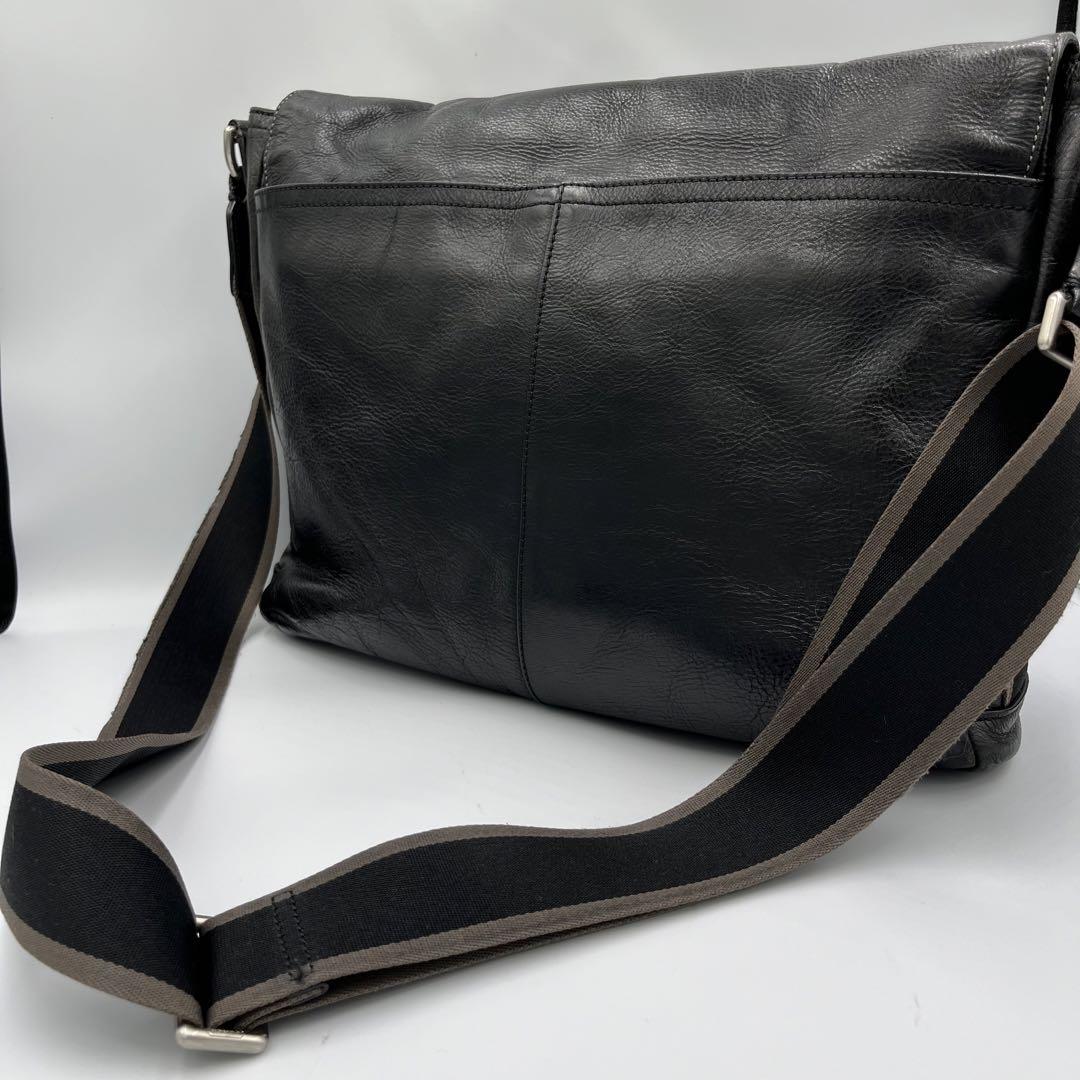 COACH コーチ メッセンジャーバッグ A4 ブラック F70556