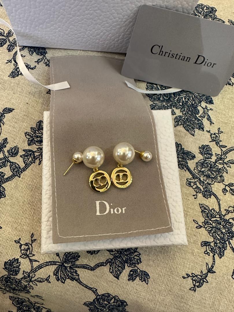 DIORレディースイヤリング パールイヤリング