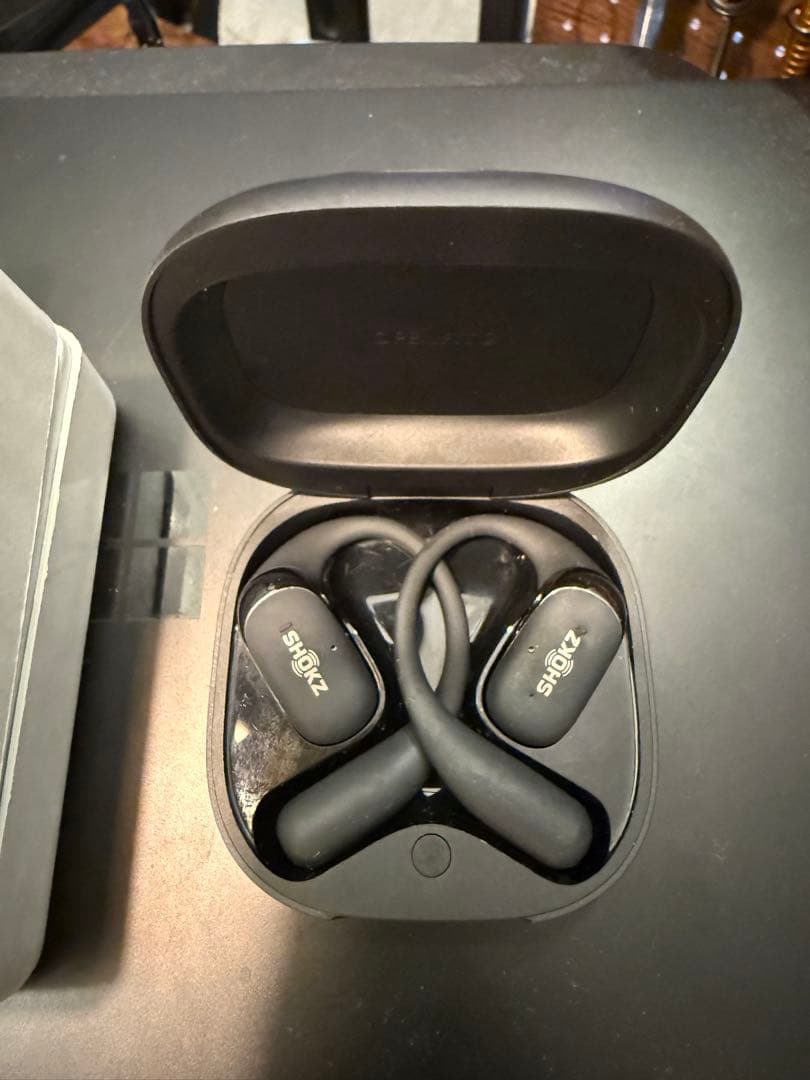 サッパリした 保証期間有り Shokz OpenFit 2 ワイヤレスイヤホン ブラック