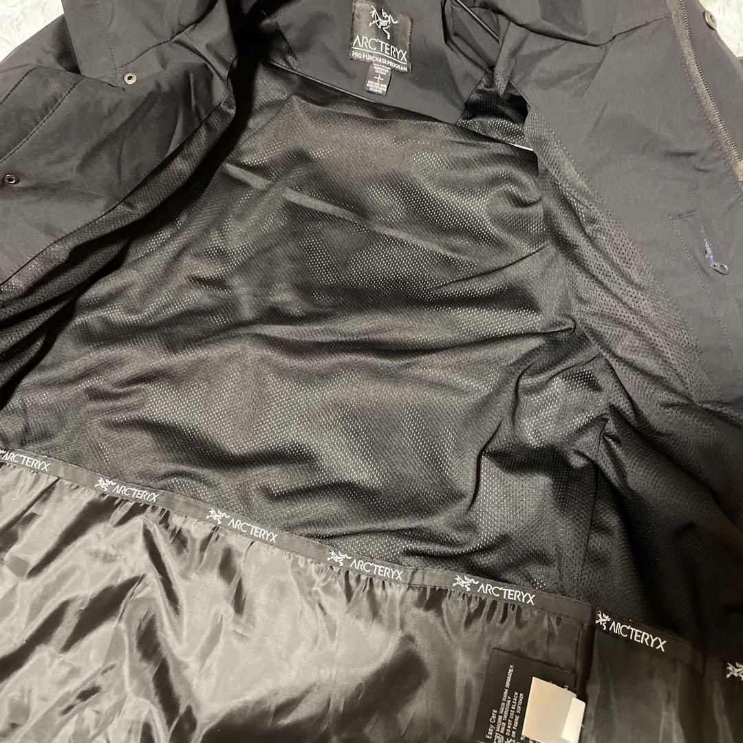 ✟
