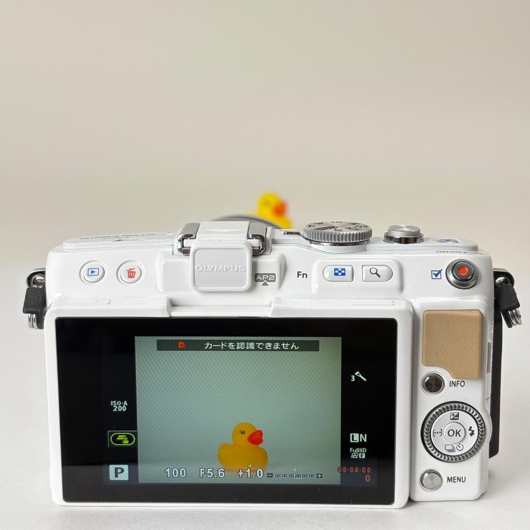 OLYMPUS PEN Lite E-PL5 ボディ ホワイト　現状品　719