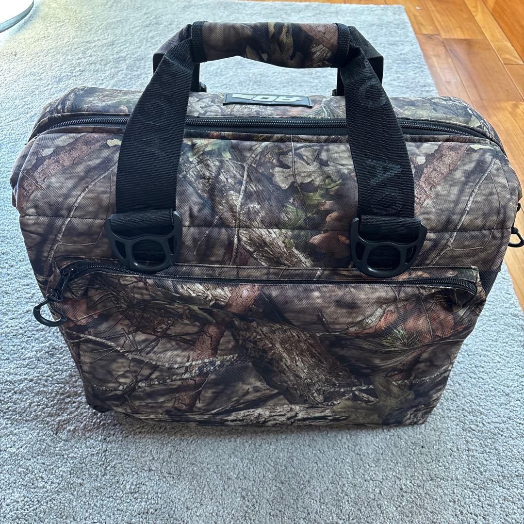 エーオークーラーズ AO Coolers クーラーバッグ 24 ソフトクーラー エーオークーラーズ AO Coolers クーラーバッグ 24 ソフトクーラー