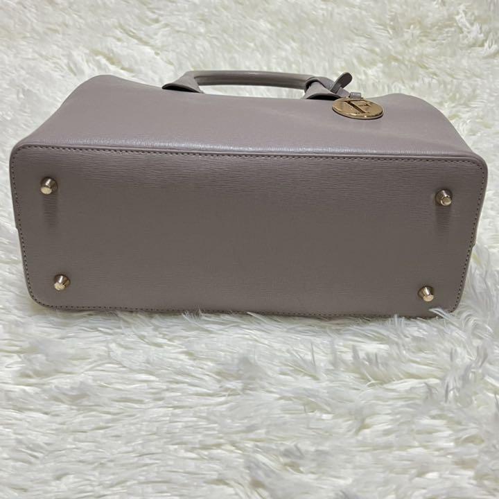 または 超美品❗️ ショルダーバッグ 2way グレージュ IgbnZ-m61400781280 フルラ テッサ ハンドバッグ ㊓となってお