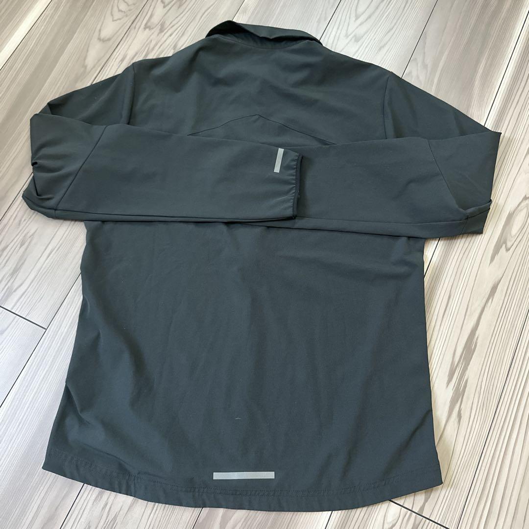 Nike 黒 長袖ナイロンジャケット