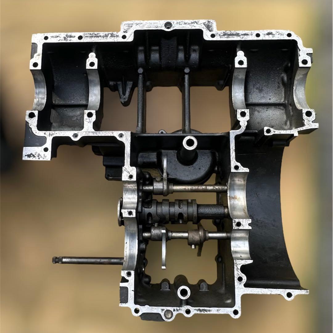 KAWASAKI Z1000 Z1100GP クランクケース 当時物 純正 中古 KAWASAKI Z1000 Z1100GP クランクケース 当時物 純正 中古