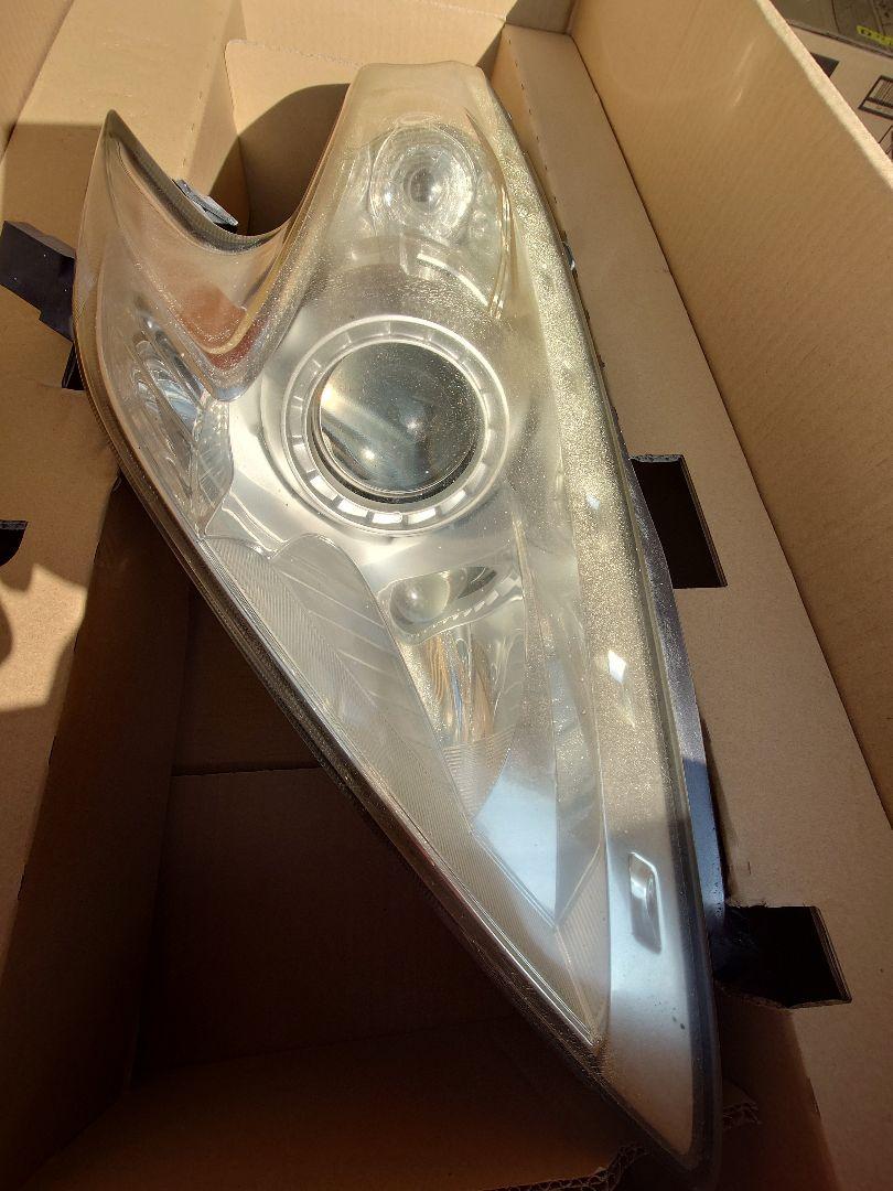 ーー　z34 ヘッドライト　ハウジング　フェアレディZ