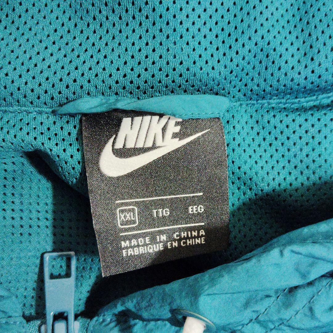 NIKE　ナイキ　ナイロン　ハーフジップ　緑　センター　刺繍
