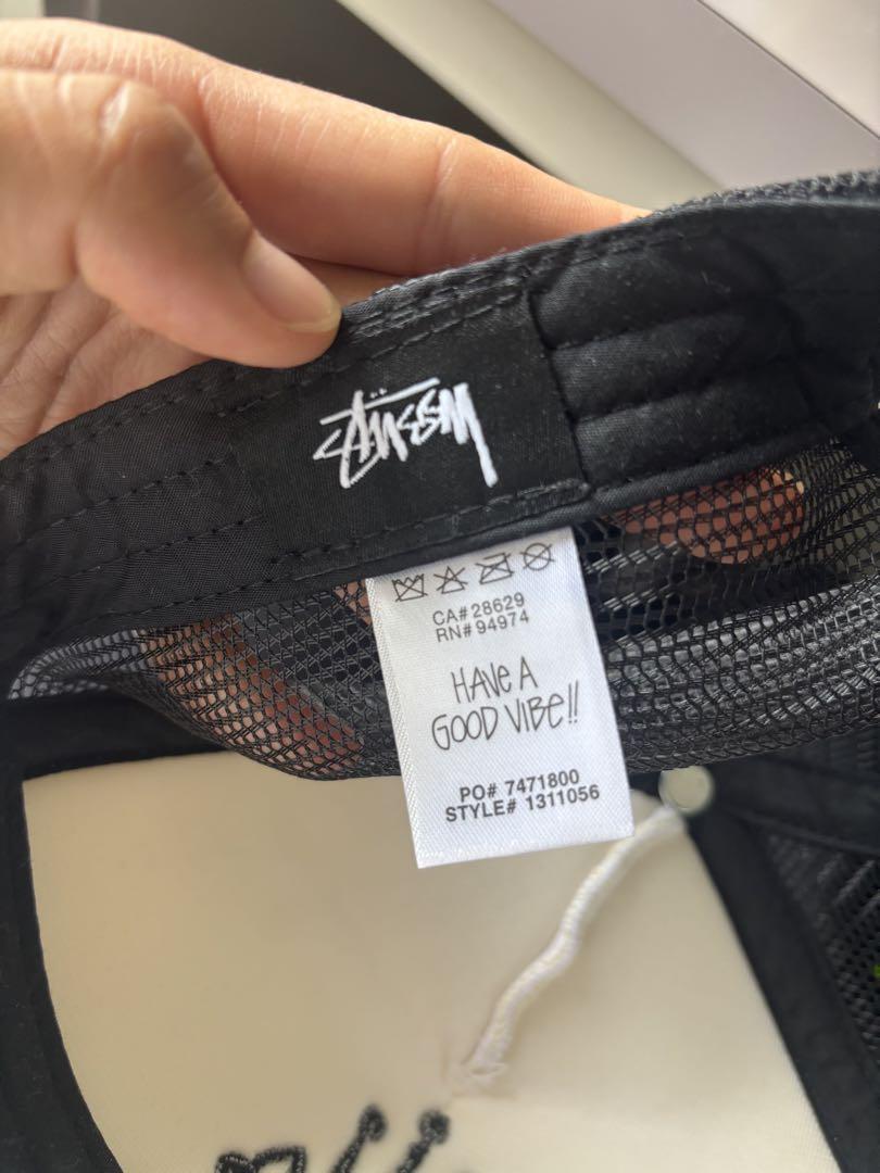 Stussy キングロゴ　メッシュキャップ