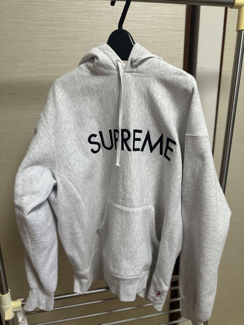 【期間限定！最安値挑戦】 グレー SUPREME フード付きスウェット メルカリ - トップス