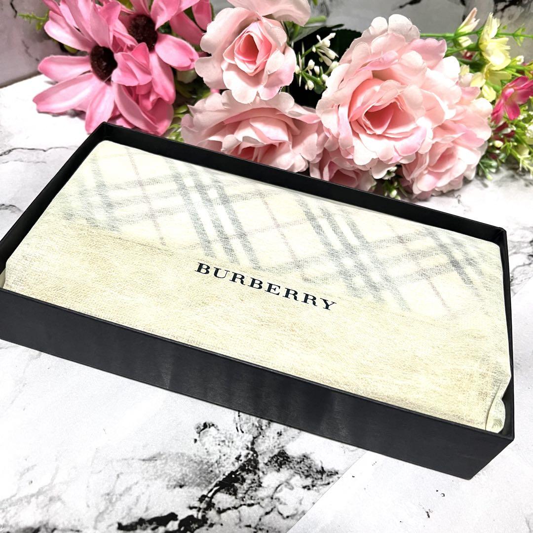 【新品同様】BURBERRY バーバリー がま口 長財布 ゴールド ノバチェック