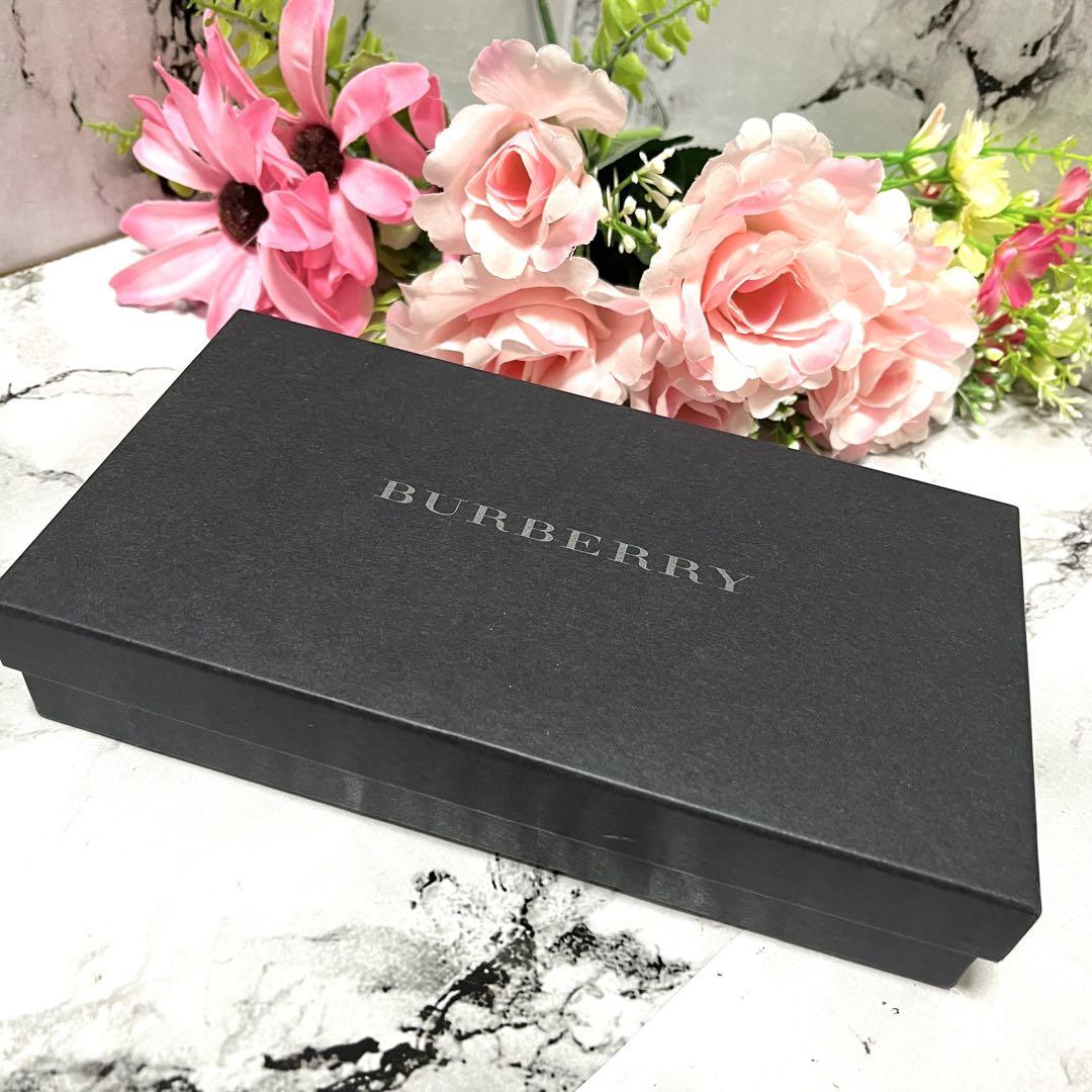 【新品同様】BURBERRY バーバリー がま口 長財布 ゴールド ノバチェック