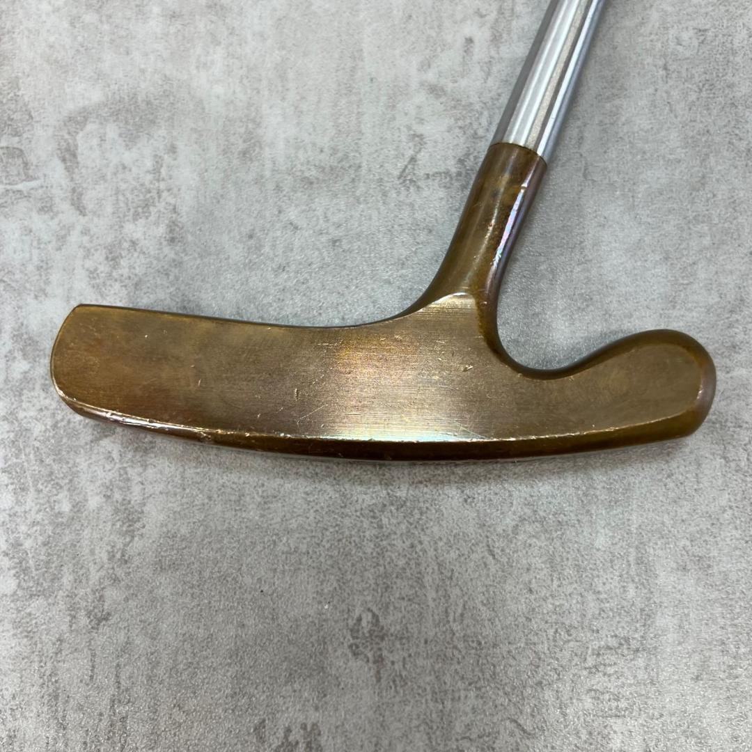 アクシネット　ブルズアイ　メンズゴルフパター　カーボン　右利き用　PT　ピン型