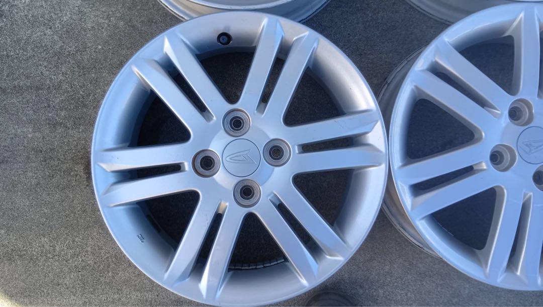 シルバー 15インチ ホイール 4本セット