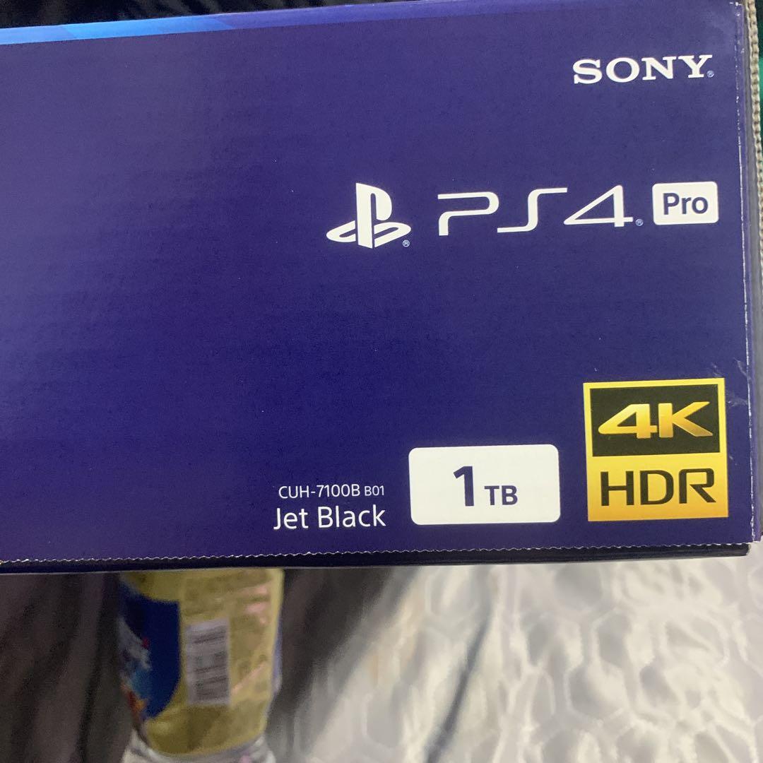 新品未使用 SONY PS4 Pro 1TB ジェットブラック