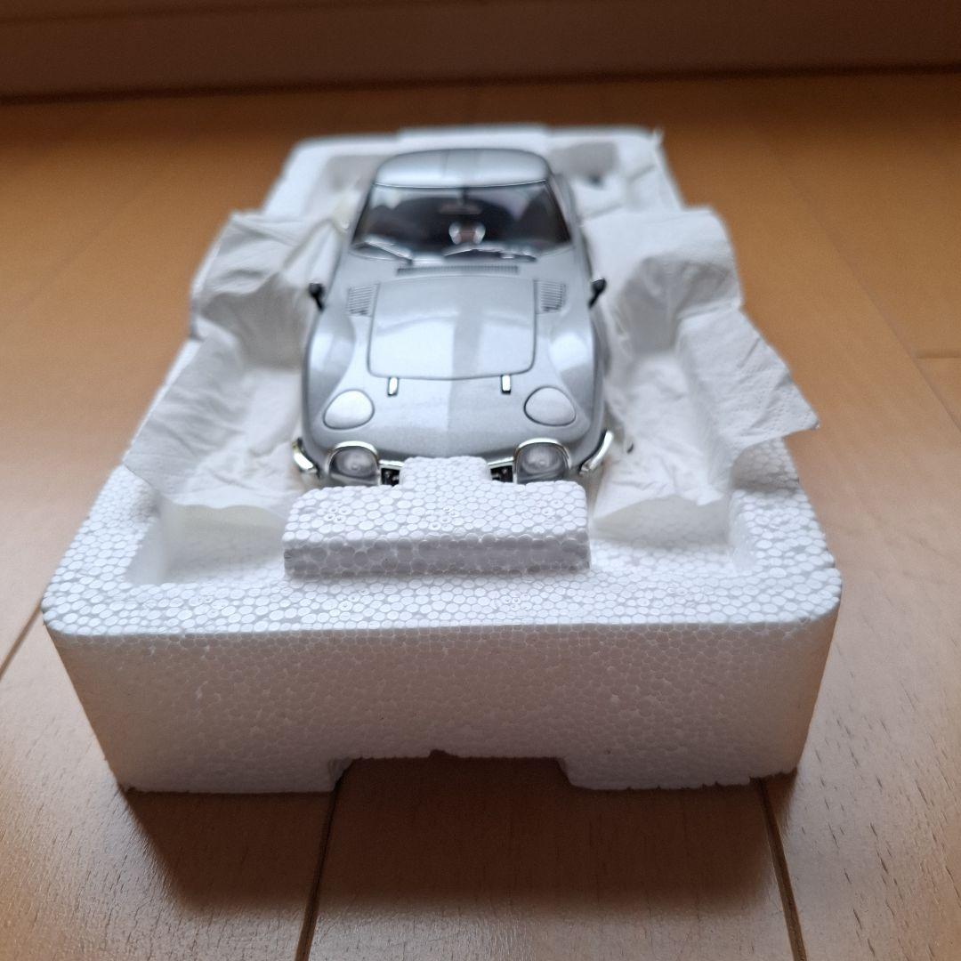 EBBRO トヨタ2000GT 1/24スケール　カラー・シルバー