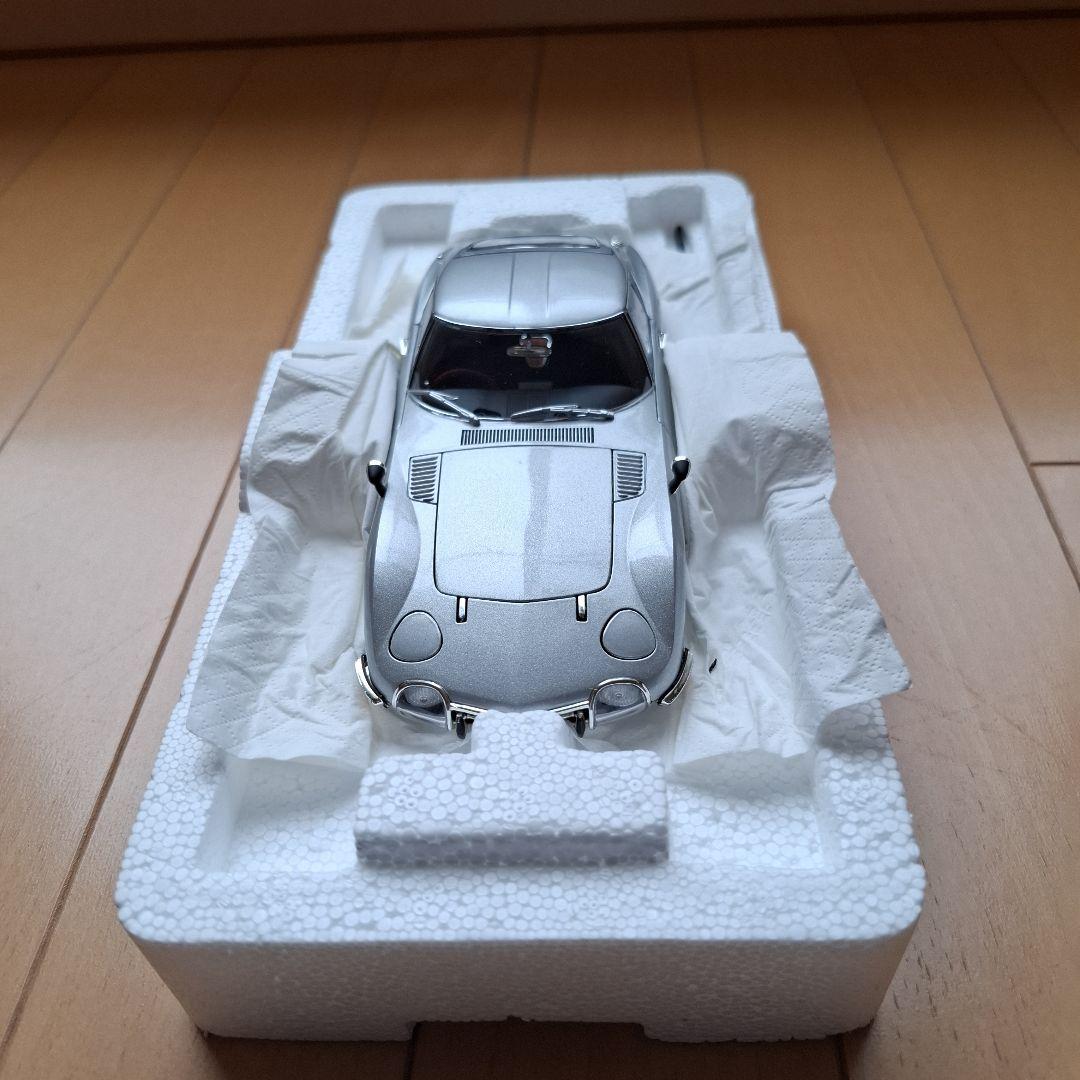 EBBRO トヨタ2000GT 1/24スケール　カラー・シルバー