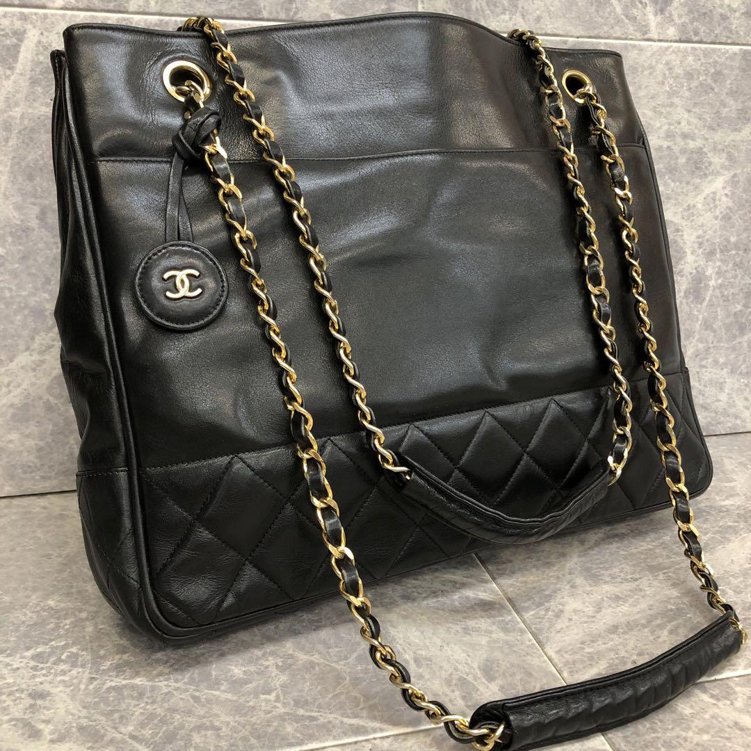 CHANEL マトラッセ チェーントートバッグ 0番台 ブラック チャーム