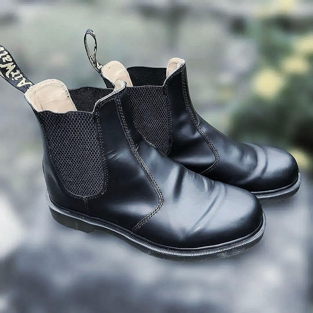 ドクターマーチン　黒レザーサイドゴアブーツ