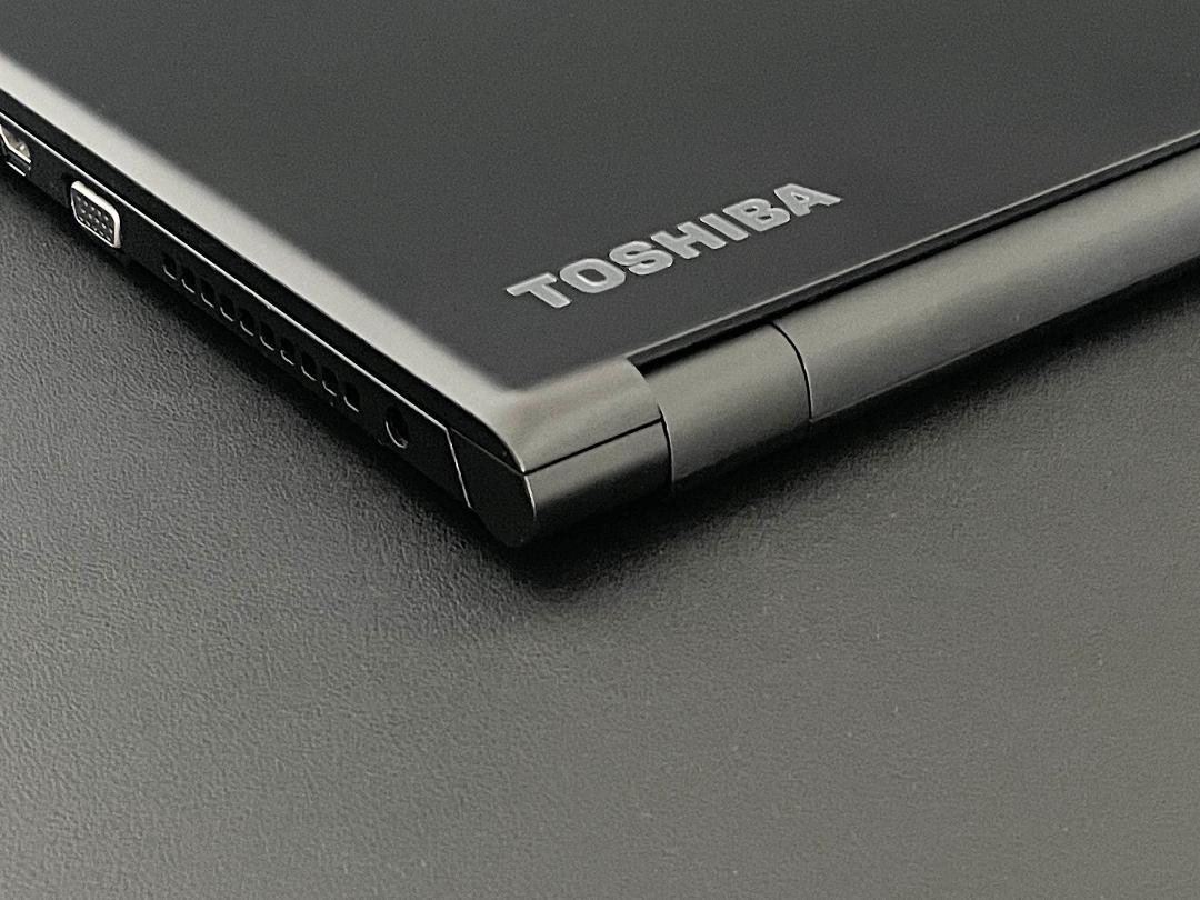 TOSHIBA 15.6㌅