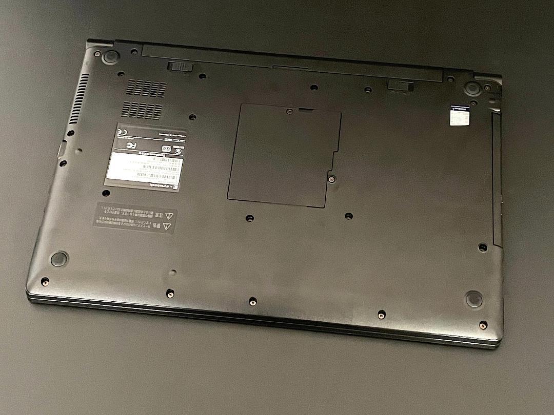 TOSHIBA 15.6㌅