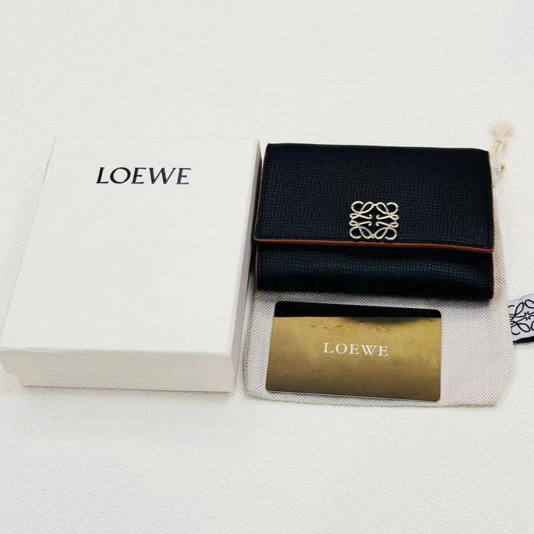 LOEWE ロエベ 三つ折り財布 LOEWE ロエベ 三つ折り財布