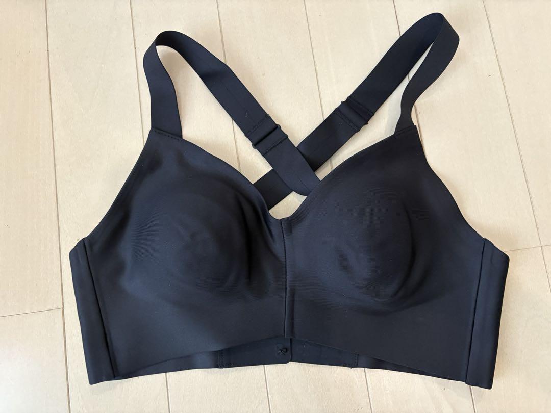 新品未使用　alo Airlift Strength Bra XS ブラック