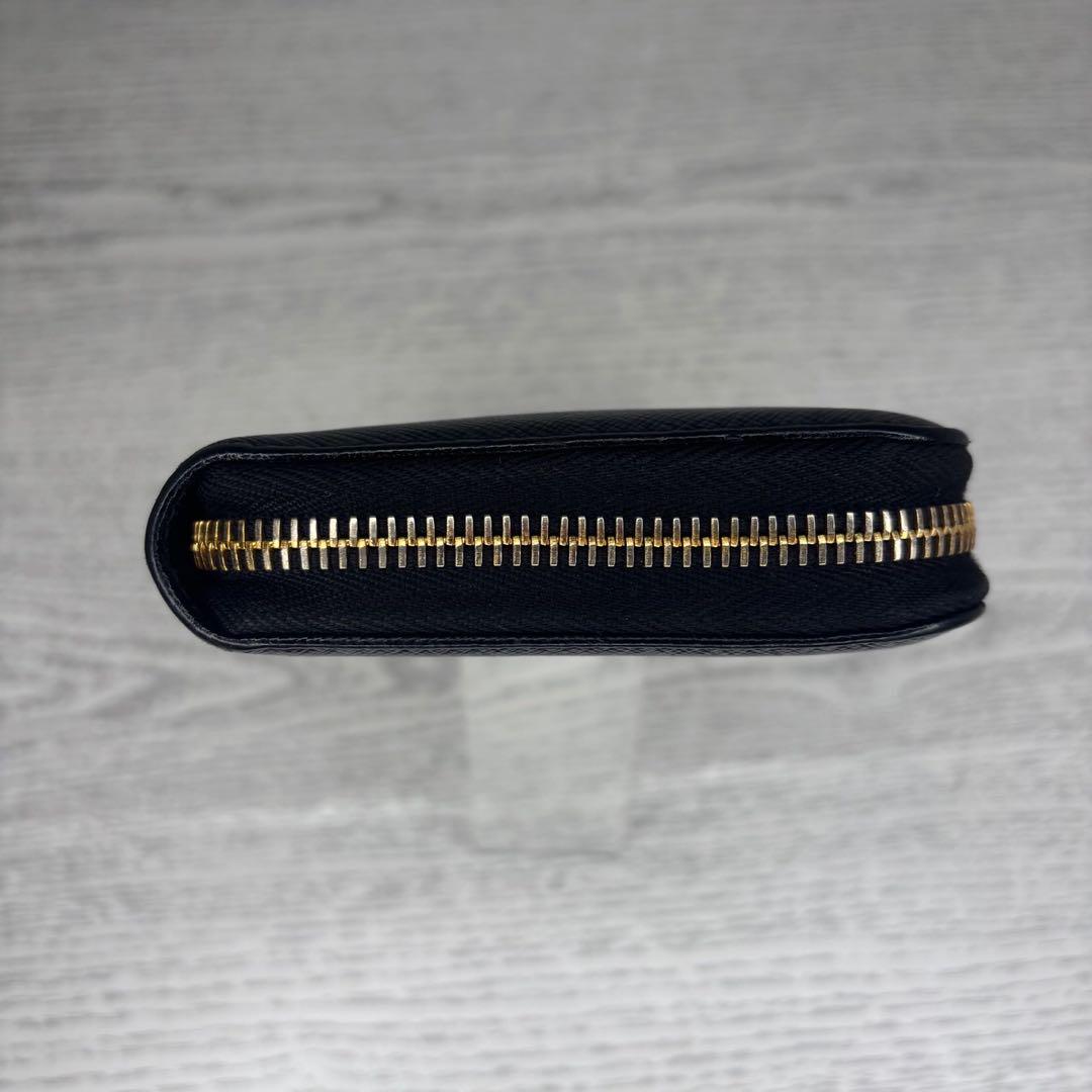 極美品　PRADA プラダ　財布　ラウンドファスナー　M511