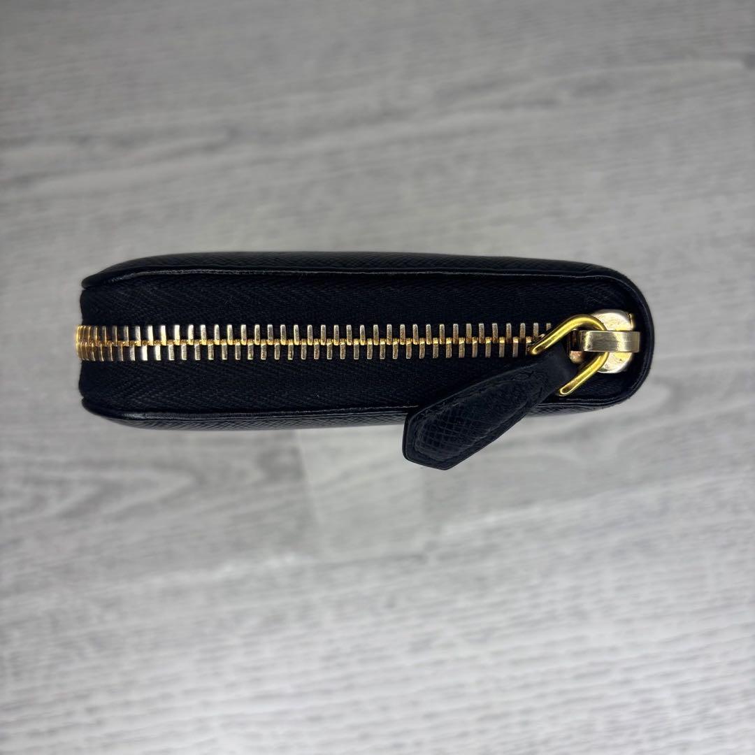 極美品　PRADA プラダ　財布　ラウンドファスナー　M511