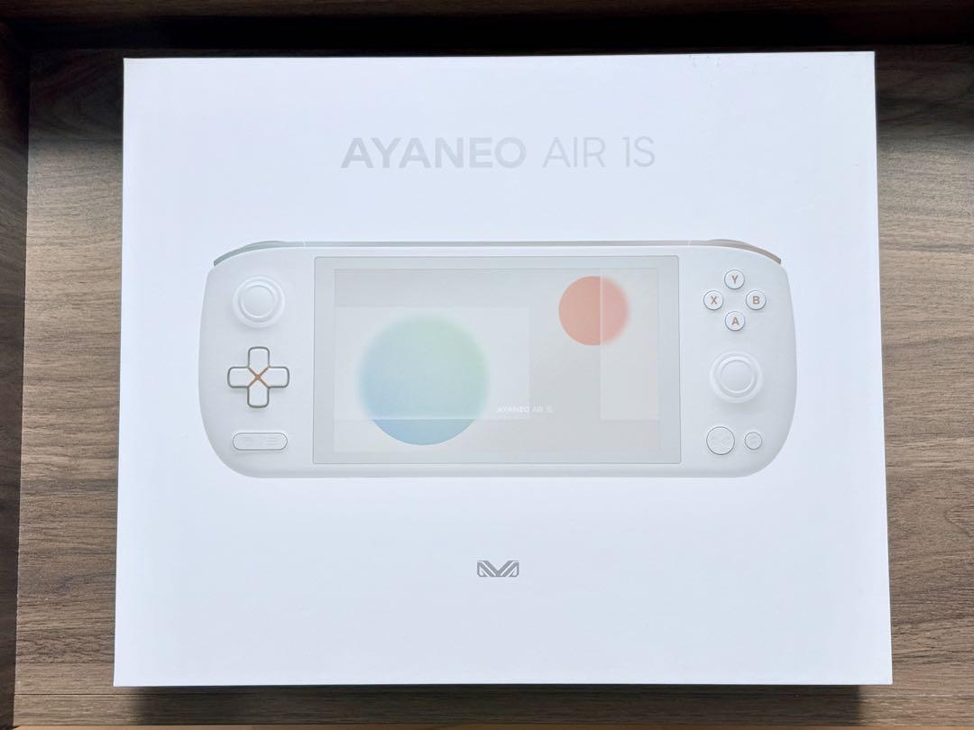 ほぼ未使用 AYANEO AIR 1S Ryzen7 8840U ゲーミングPC