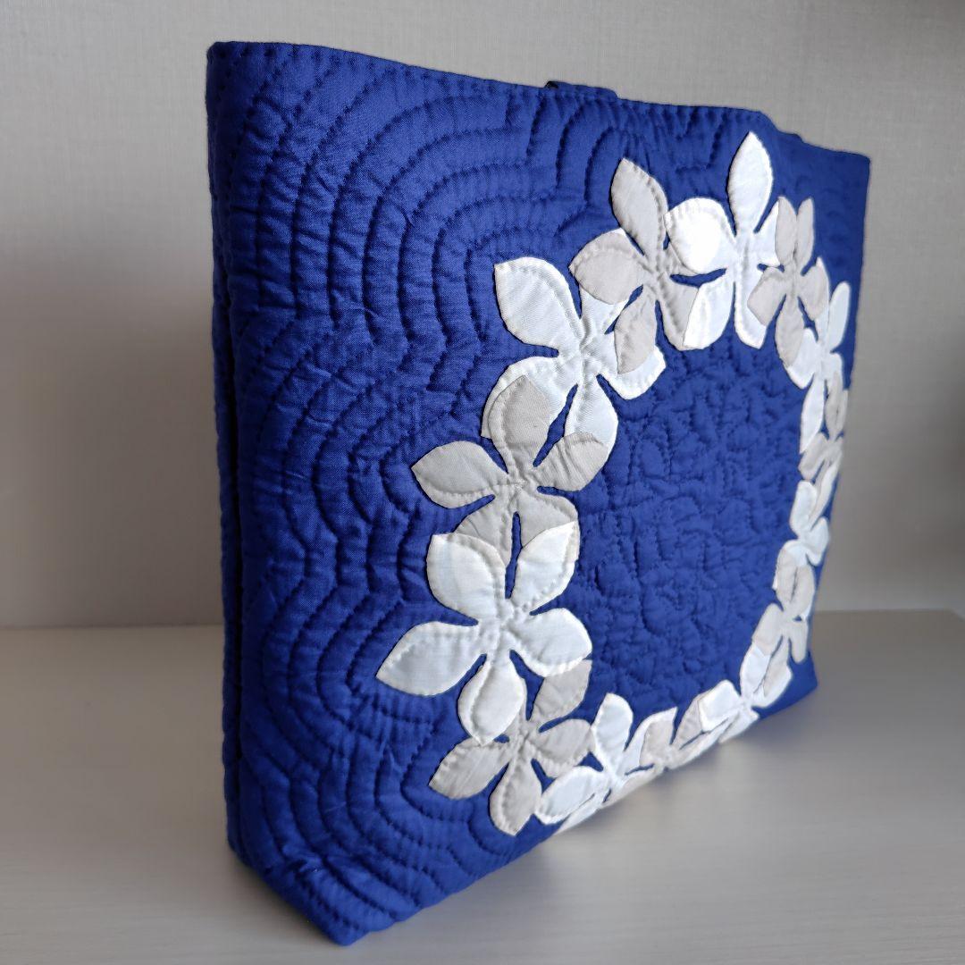 ハワイアンキルトのバッグ