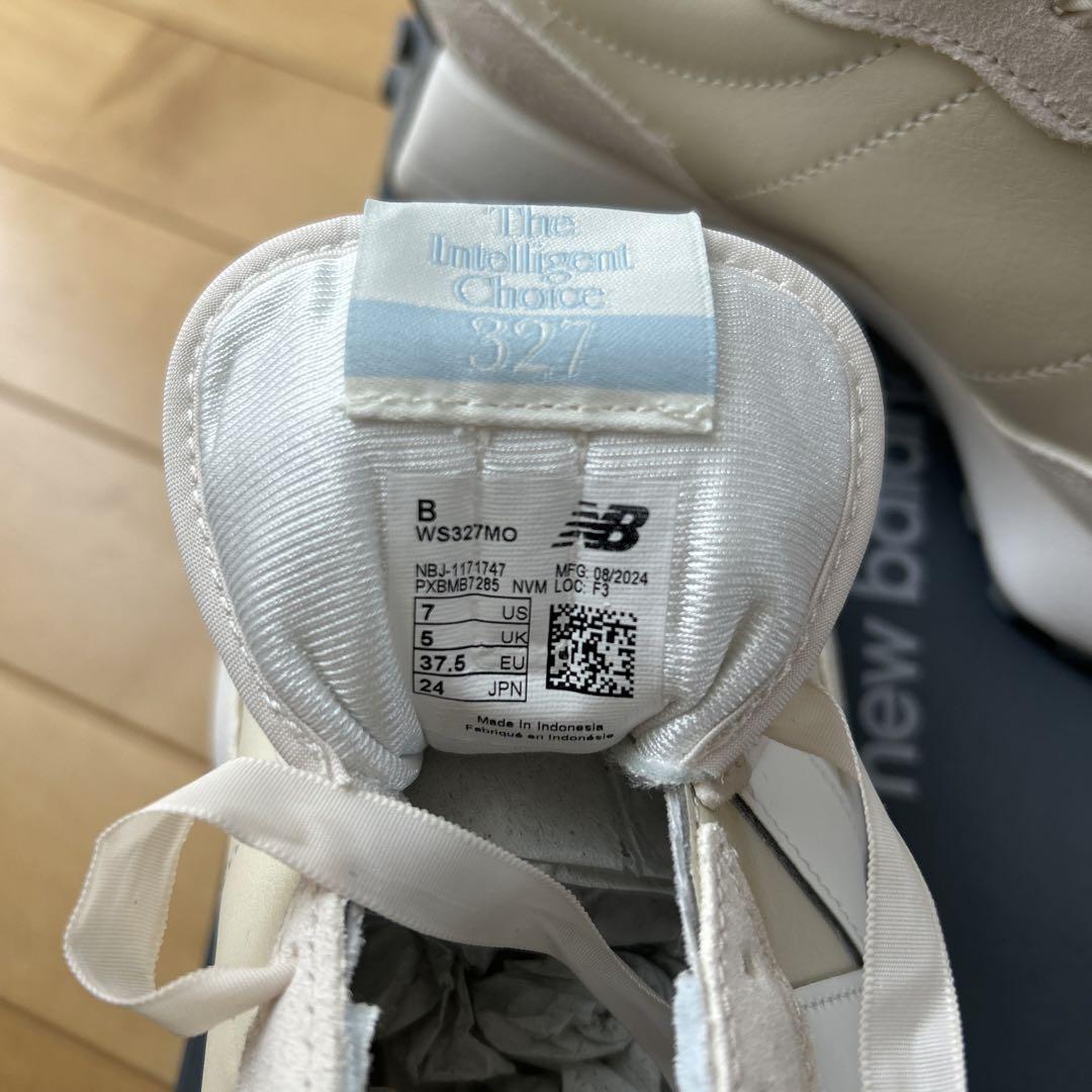 靴 New Balance 327MO