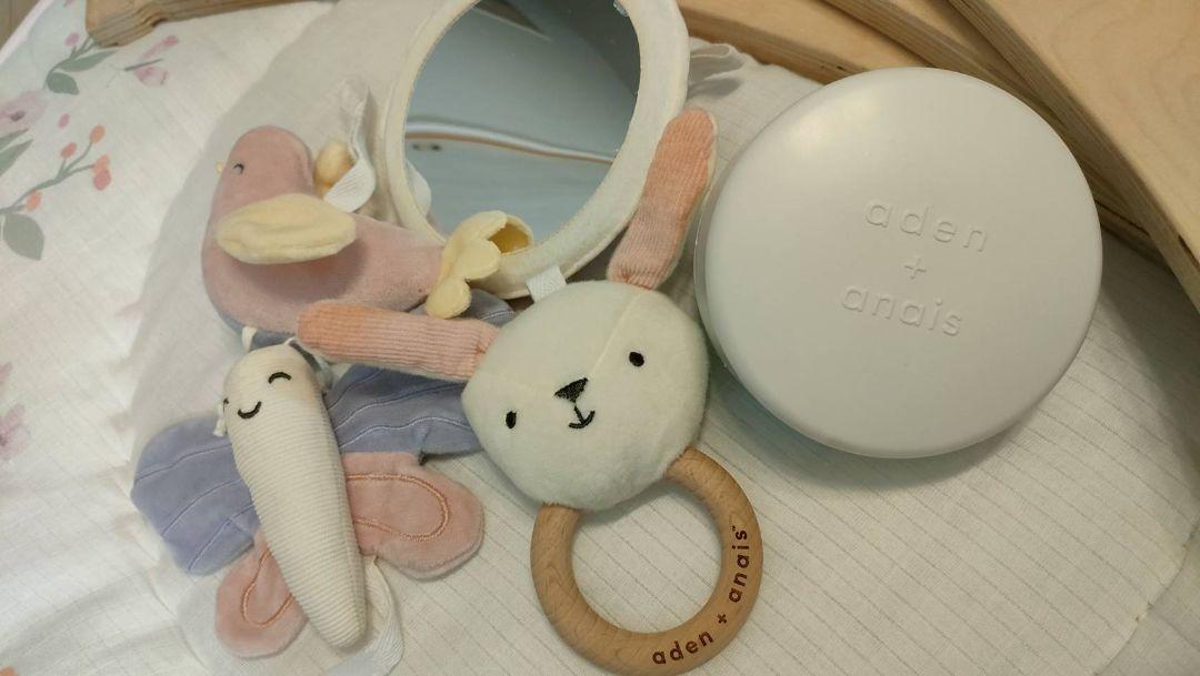 エイデンアンドアネイ アクティビティジム モンフルール　ピンク