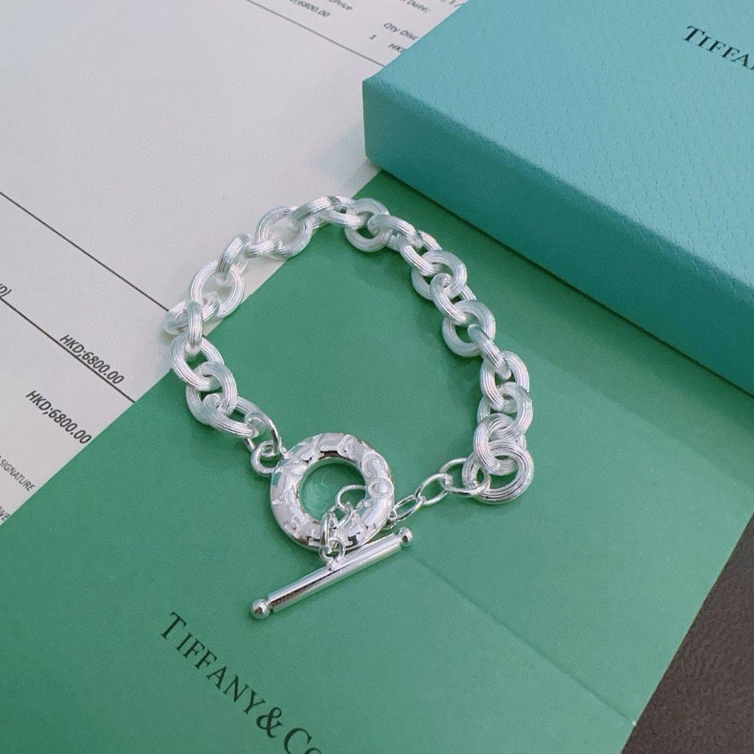 美品✨Tiffany & Co. シルバーチェーンブレスレット - メルカリ