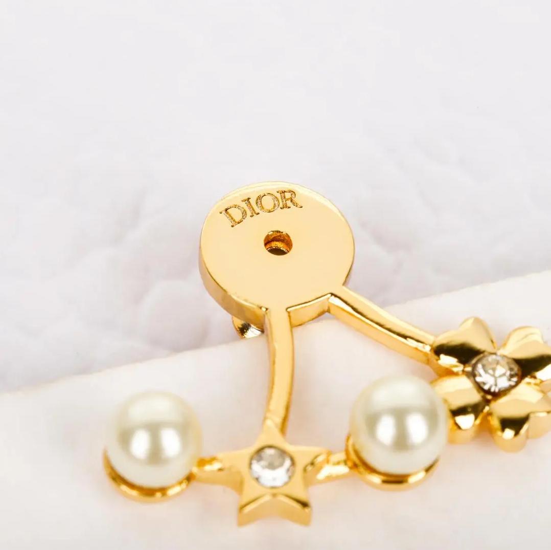 ブランド購入サイト ✨️極美品✨️ディオール メルカリ - ピアス Dior アクセサリー