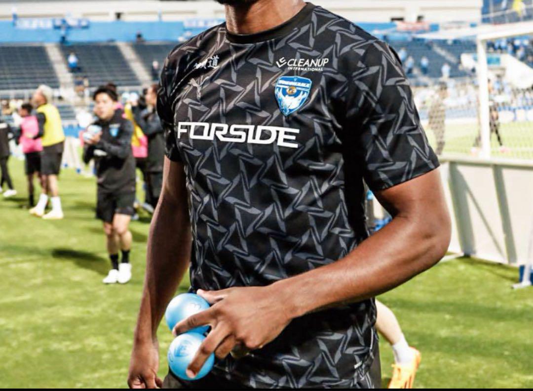 横浜FC2023公式戦アップTシャツXL新品未開封プーマ