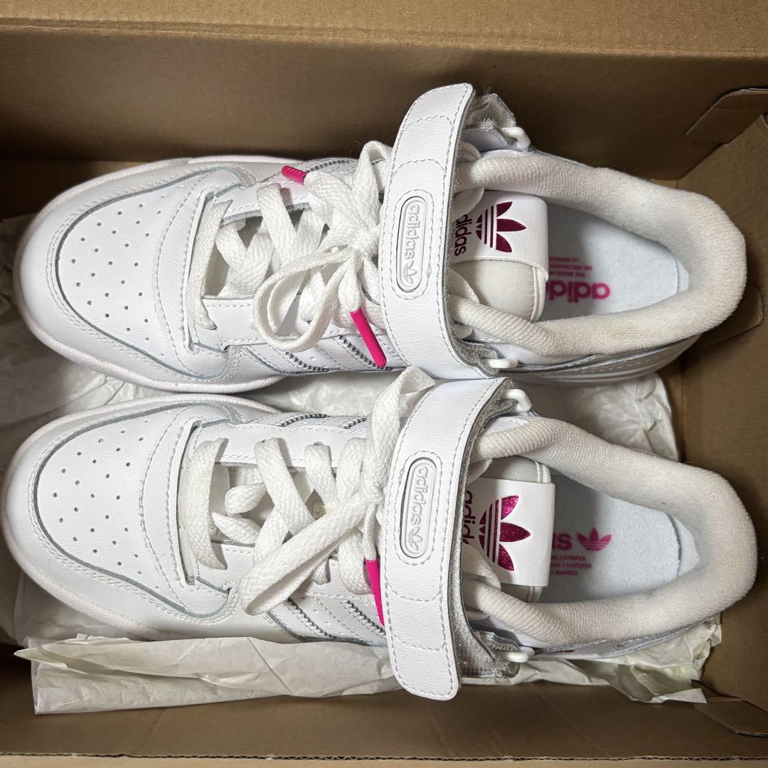 adidas シューズ 24.0cm