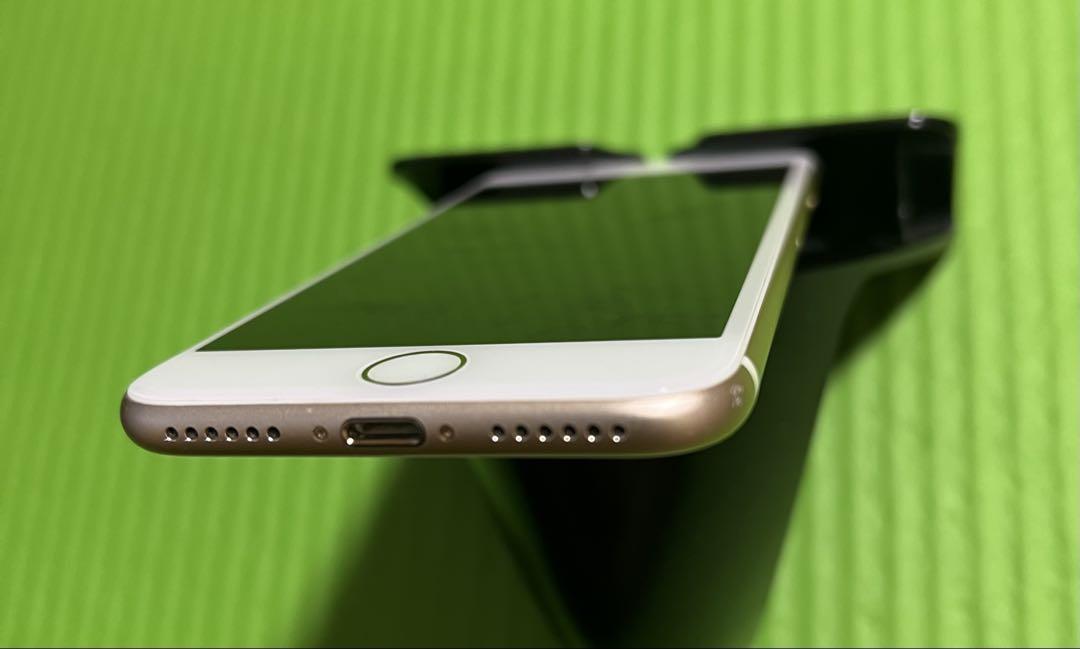 Iphone7 Gold 32GB SIMフリーバッテリー94%美品
