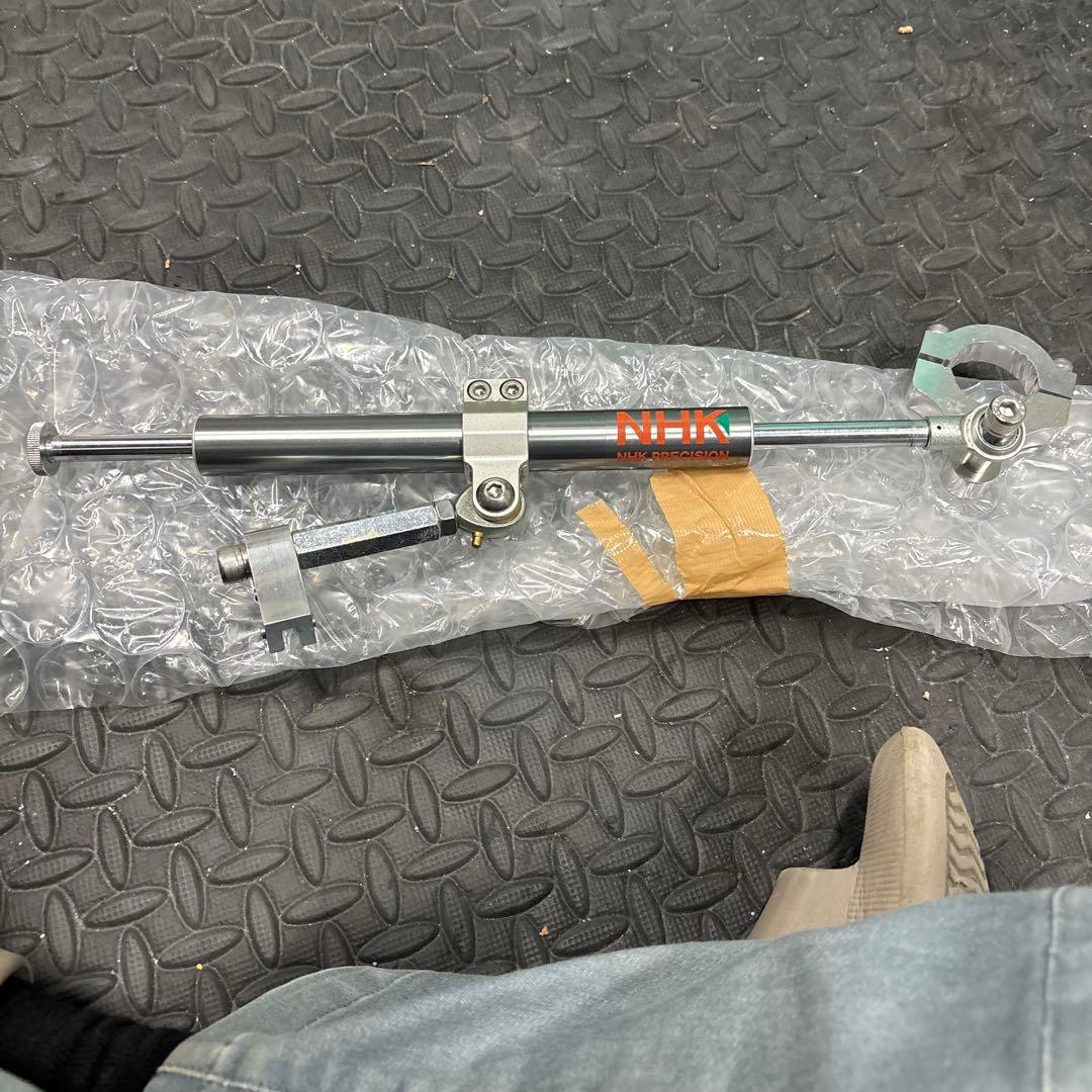 NHK ステアリングダンパー アルミ製 シルバー目立った傷や汚れなし