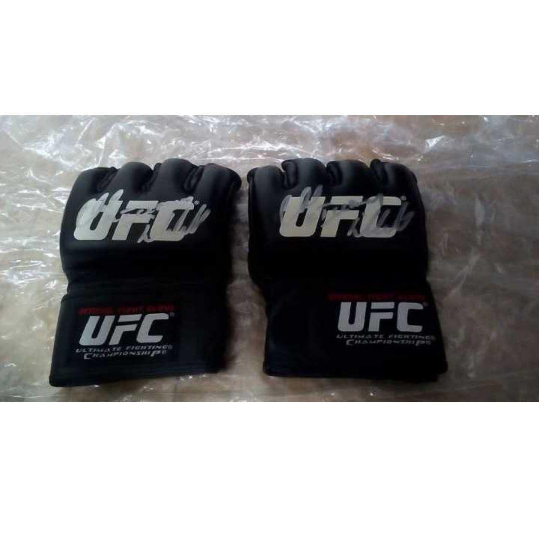 UFC チャック・リデル 直筆サイン入り グローブ