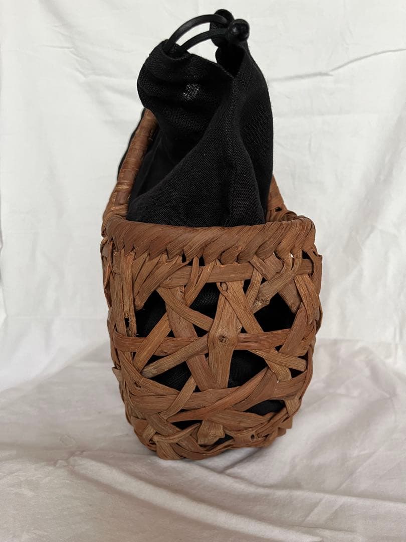 かごバッグ くるみ籠 透かしみだれ編み舟形 かごや リネン巾着袋付き 浴衣バッグ かごバッグ くるみ籠 透かしみだれ編み舟形 かごや リネン巾着袋付き 浴衣バッグ