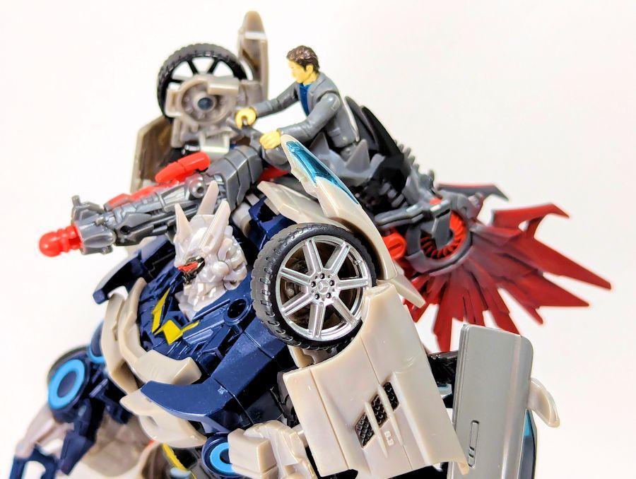 トランスフォーマー ヒューマンアライアンス サウンドウェーブ