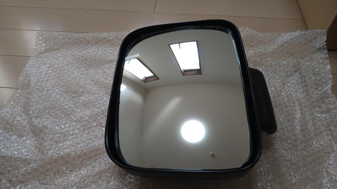 三菱ふそう　純正品　新品未使用　スーパーグレート　MC937829　ミラー左